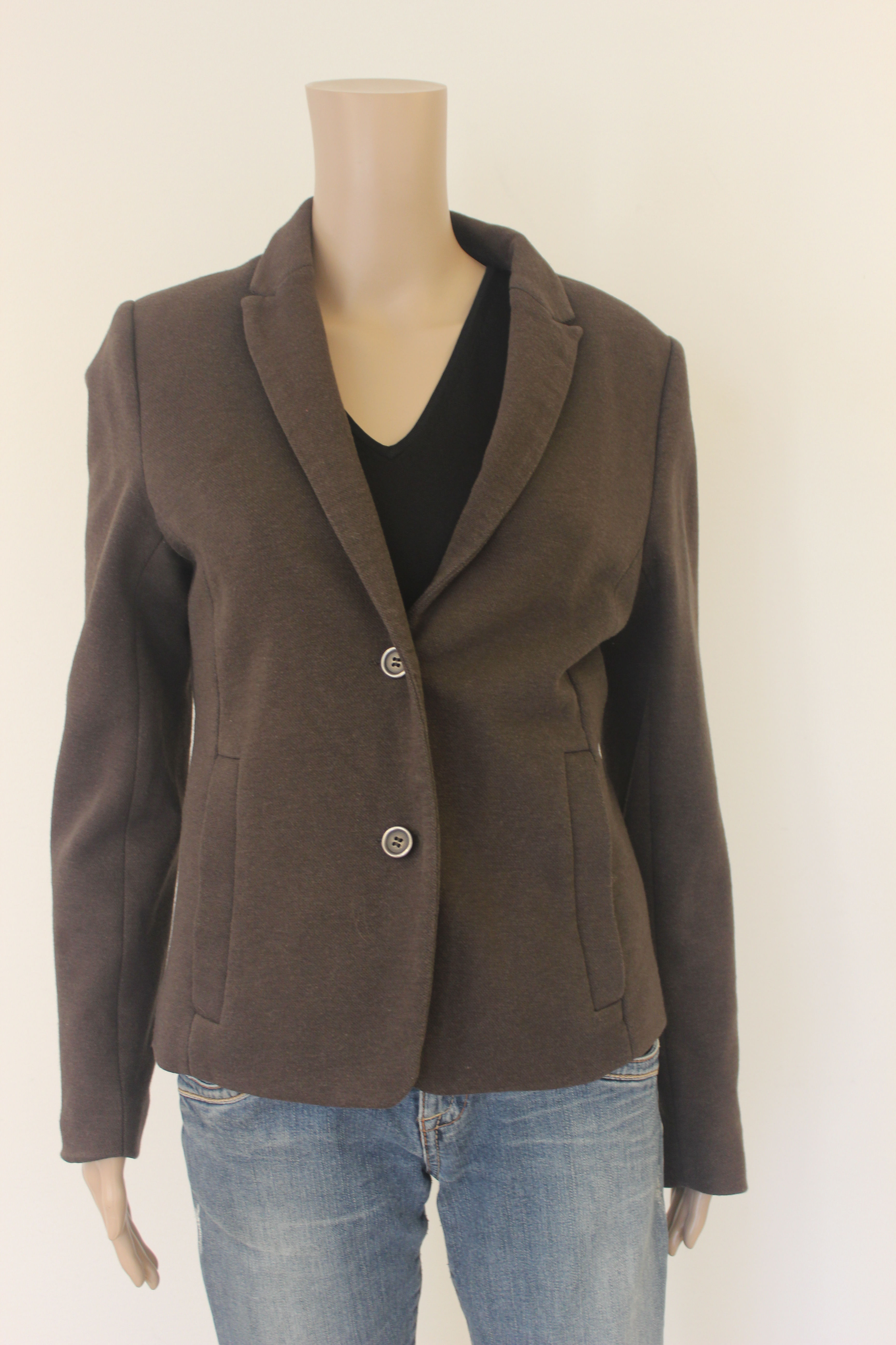 Gustav bruin jasje maat 42