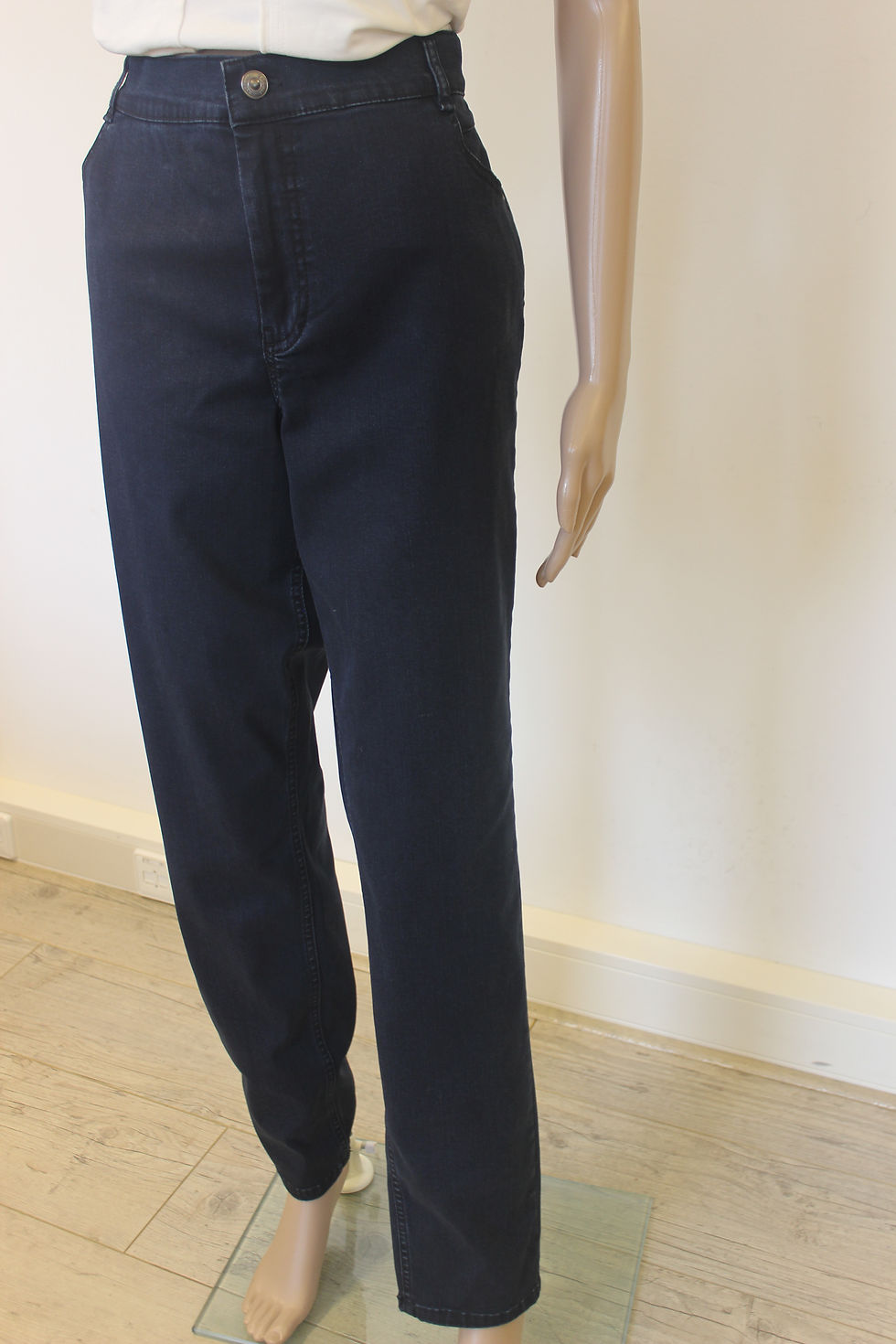 Thumbnail: Gardeur donkerblauwe jeans maat 48