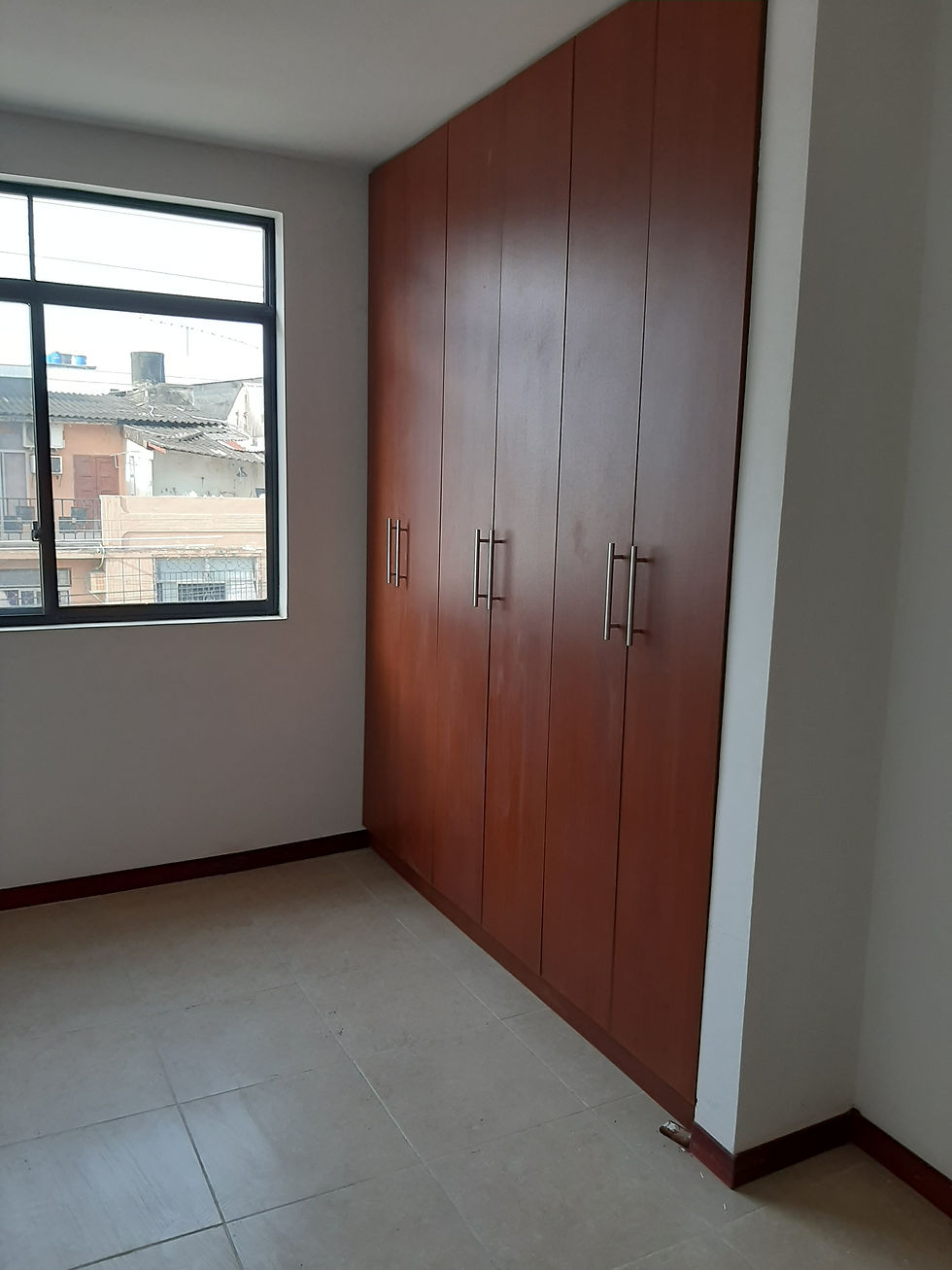 Thumbnail: CASA DE VENTA Y DEPARTAMENTO DE ARRIENO EN LA CIUDAD DE ESMERALDAS