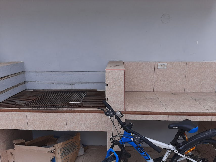 Thumbnail: ¡VENDO CASA DE 2 PISOS EN ZONA COMERCIAL Y BANCARIA! ¡ALQUILO CASA DE 2 PISOS