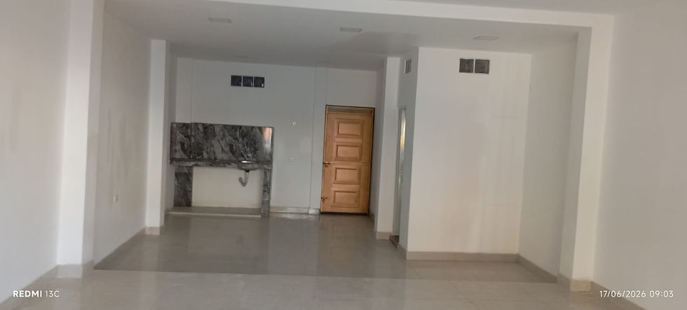 Miniatura: LOCAL COMERCIAL EN ALQUILER! 📍 Parada 7 – Av. Libertad