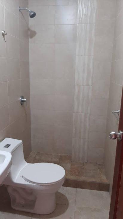 Miniatura: OPORTUNIDAD DE ALQUILER – DEPARTAMENTO EN EL CENTRO DE ESMERALDAS 🏠