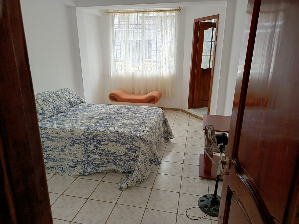 Miniatura: CASA DE 3 PISOS EN LA TOLITA 1 ARREINDO O VENDO