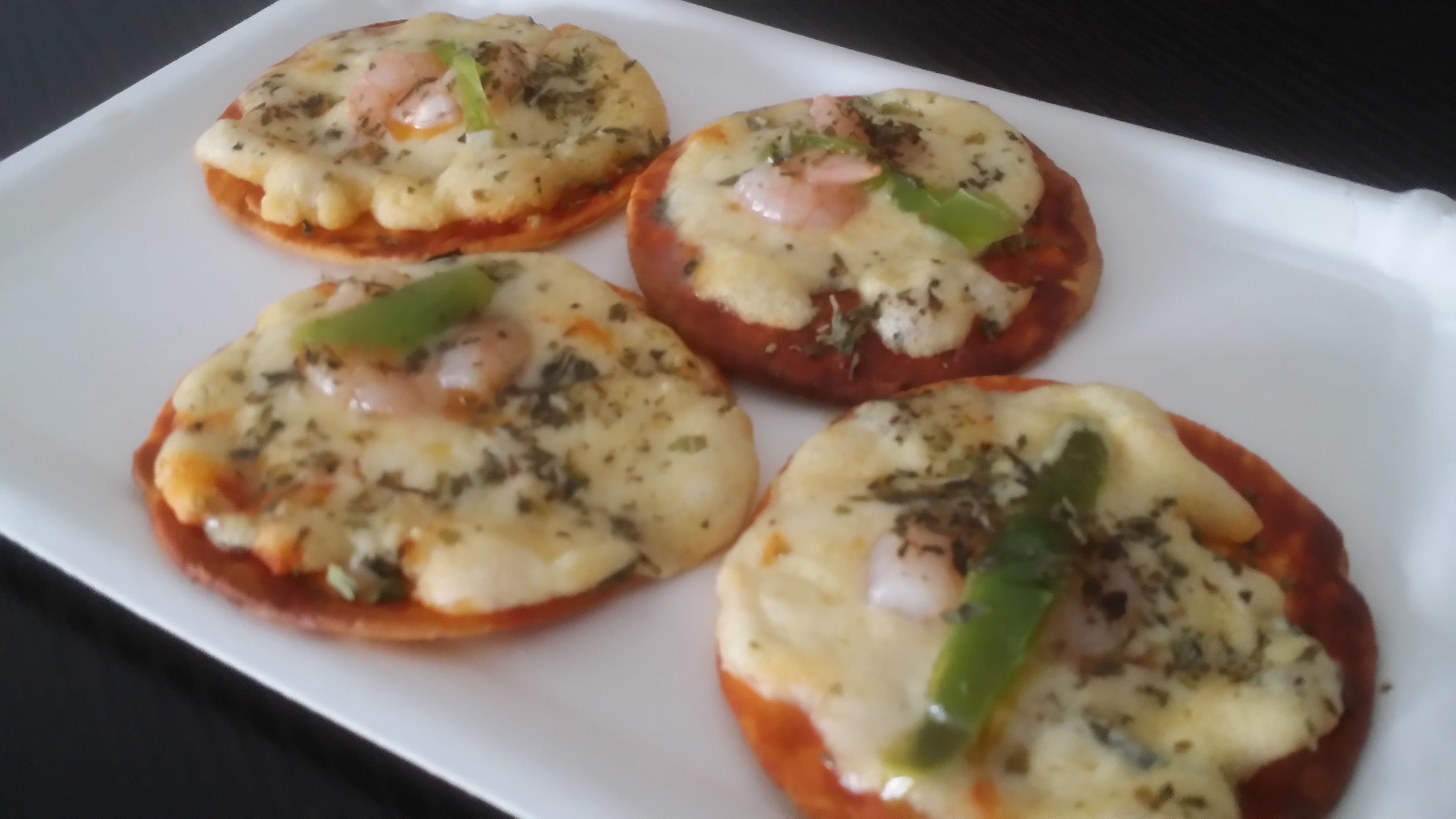 Pizzetas Camaron Queso Pimenton Romero