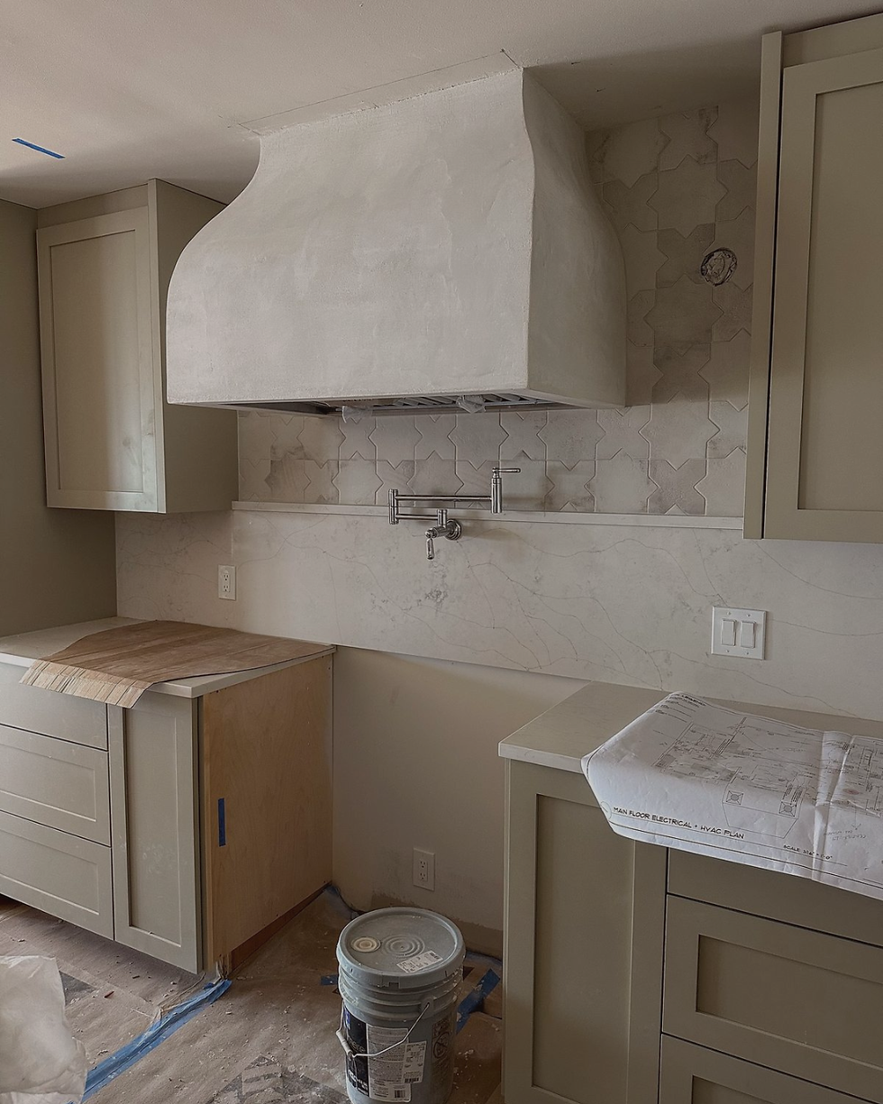 WHY SOME NEW HOMES FEEL STUFFY