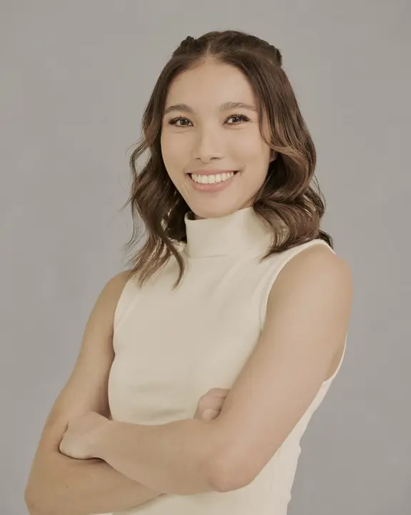 Julia Coronel, Smile, Beauty