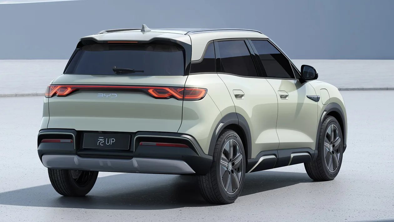 White SUV, rear view with R! UP logo