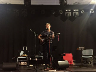 Nok en hyggelig vise-kveld i Skagen Viseklub i Kappelborg, Skagen, 6. november 2019.