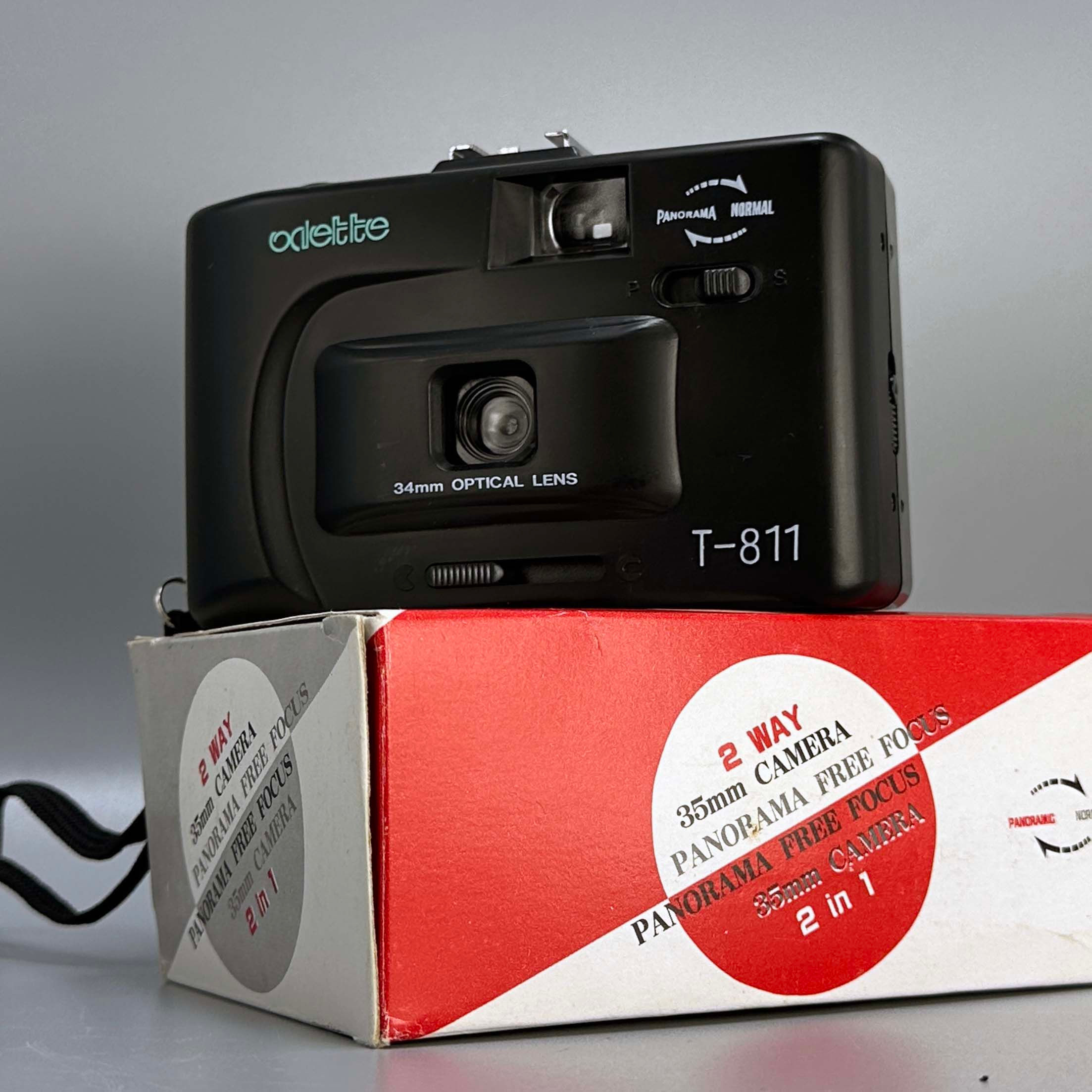 Classic T-811 35mm Point & Shoot Camera