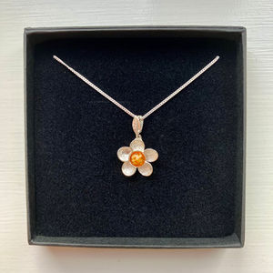 forget-me-not-memorial-pendant-with-cremation-ashes