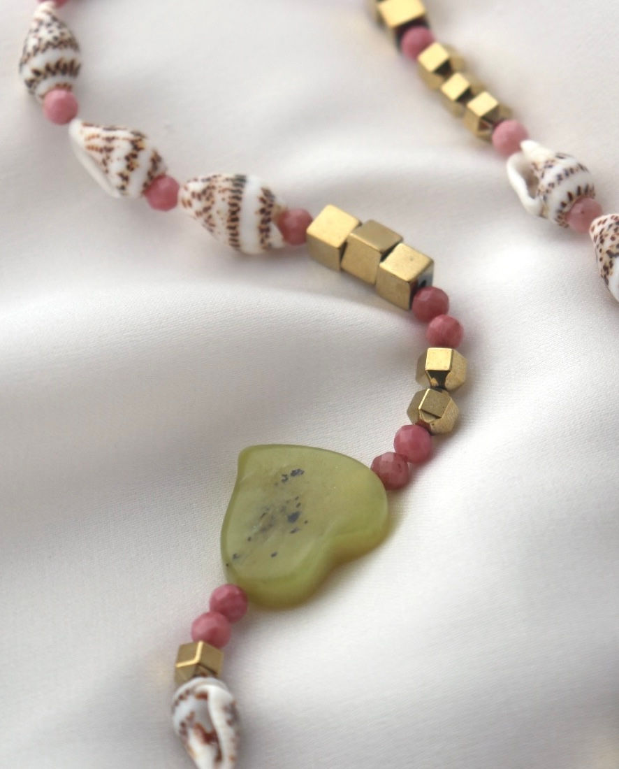 Miniatură: Beach Necklace