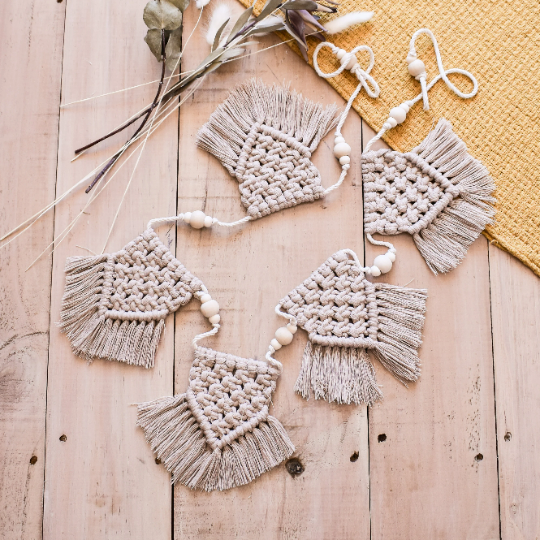 Thumbnail: MIAMI Macrame Bunting / Garland
