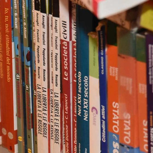 LA (S)OGGETTIVITA’ DEI LIBRI DI TESTO