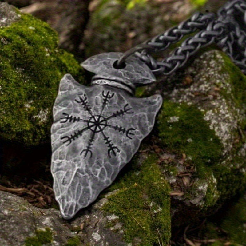 Helm of Awe Arrowhead Pendant | Norse Protection Amulet for Spiritual Warriors