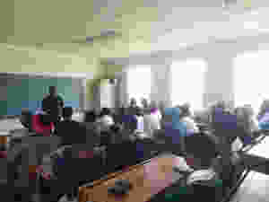 Bahle presenting to the matrics and their family representatives