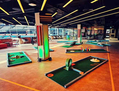 Crazy golf course hire for team building for corporate events