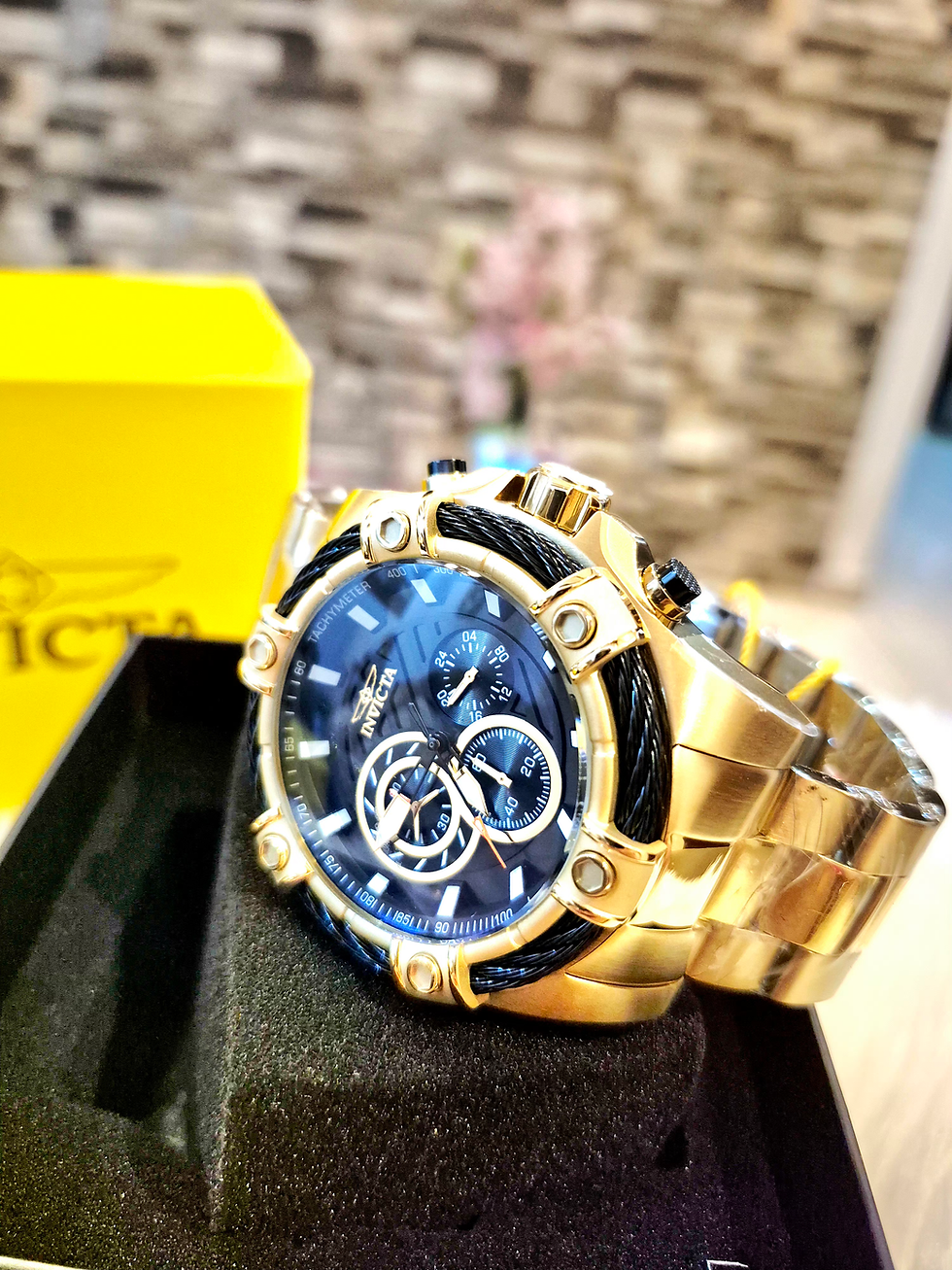 Thumbnail: Reloj invicta Bolt para caballero, 52mm