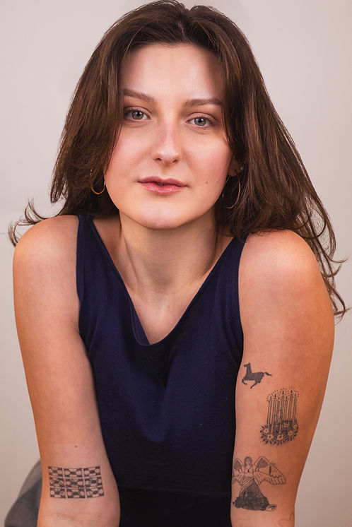 Erin Lee Shields Headshot-3.jpg