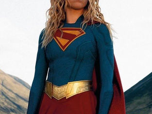 Supergirl traz uma aventura espacial genérica e ultrapassada