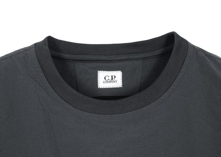 섬네일: CP컴퍼니 다이애그널 레이즈드 플리스 크루넥 스웨트셔츠