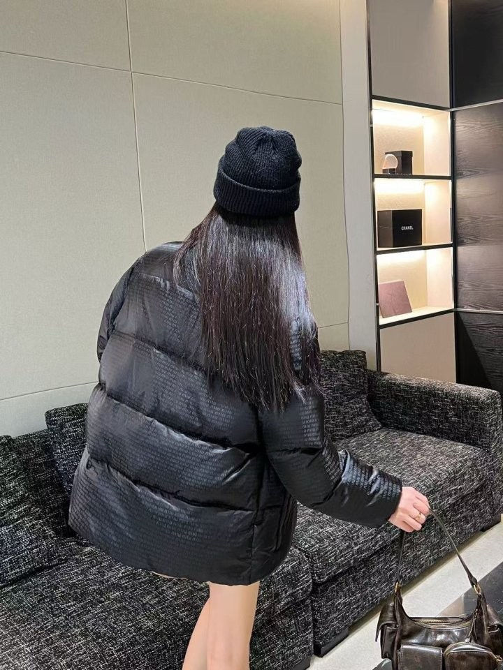 섬네일: 미우미우 로고 구스 패딩 자켓