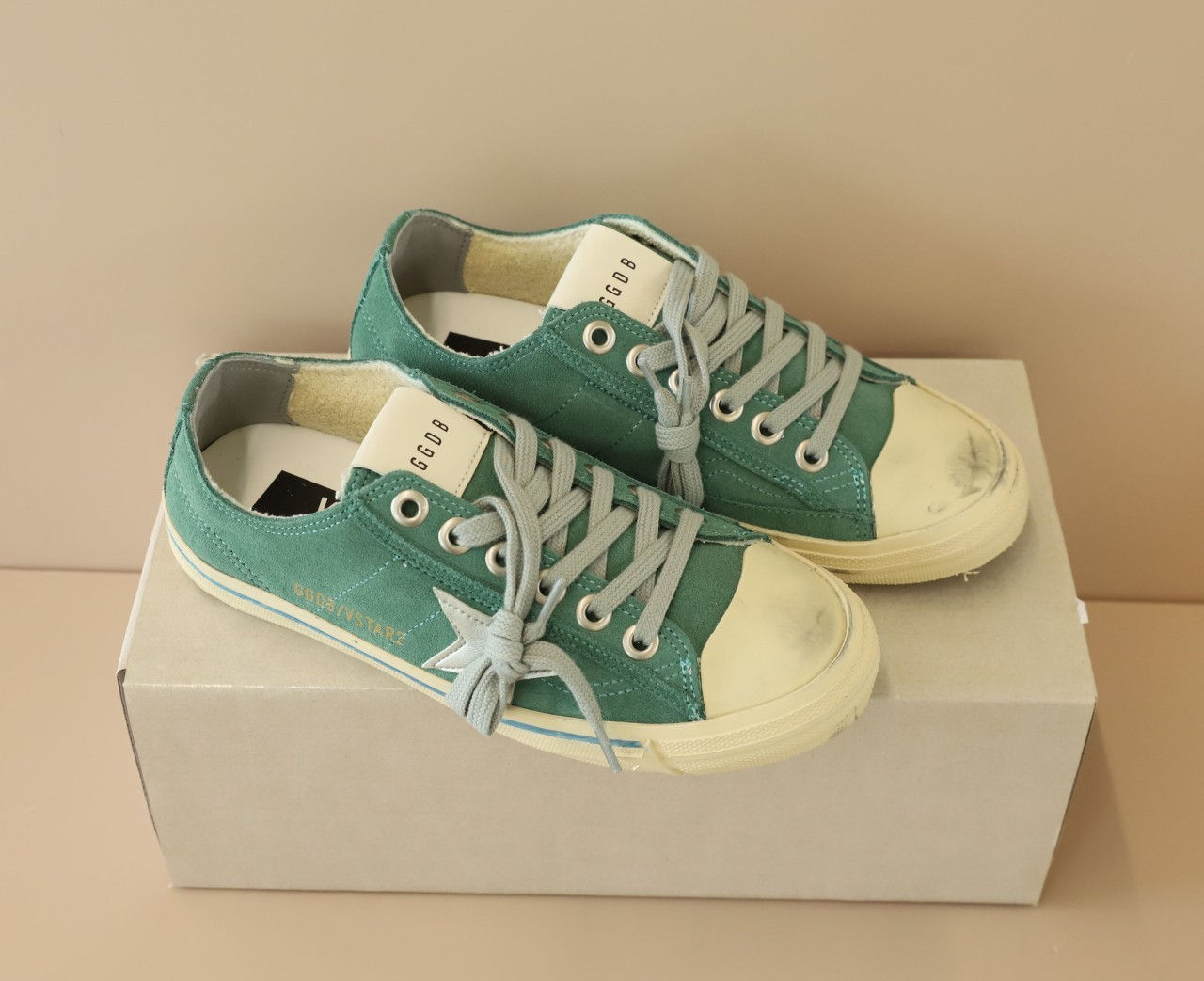 [230~280]골든구스 라미네이티드 그린스웨이드 브이스타