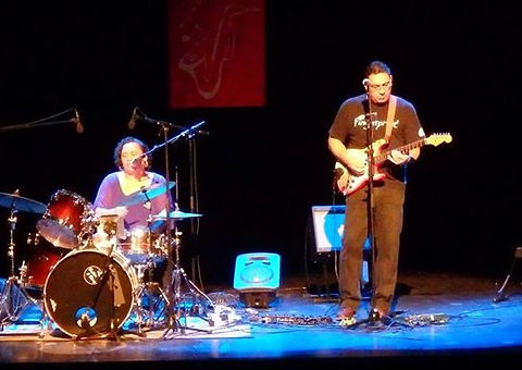 Live Music Cairns. 3's A Crowd.