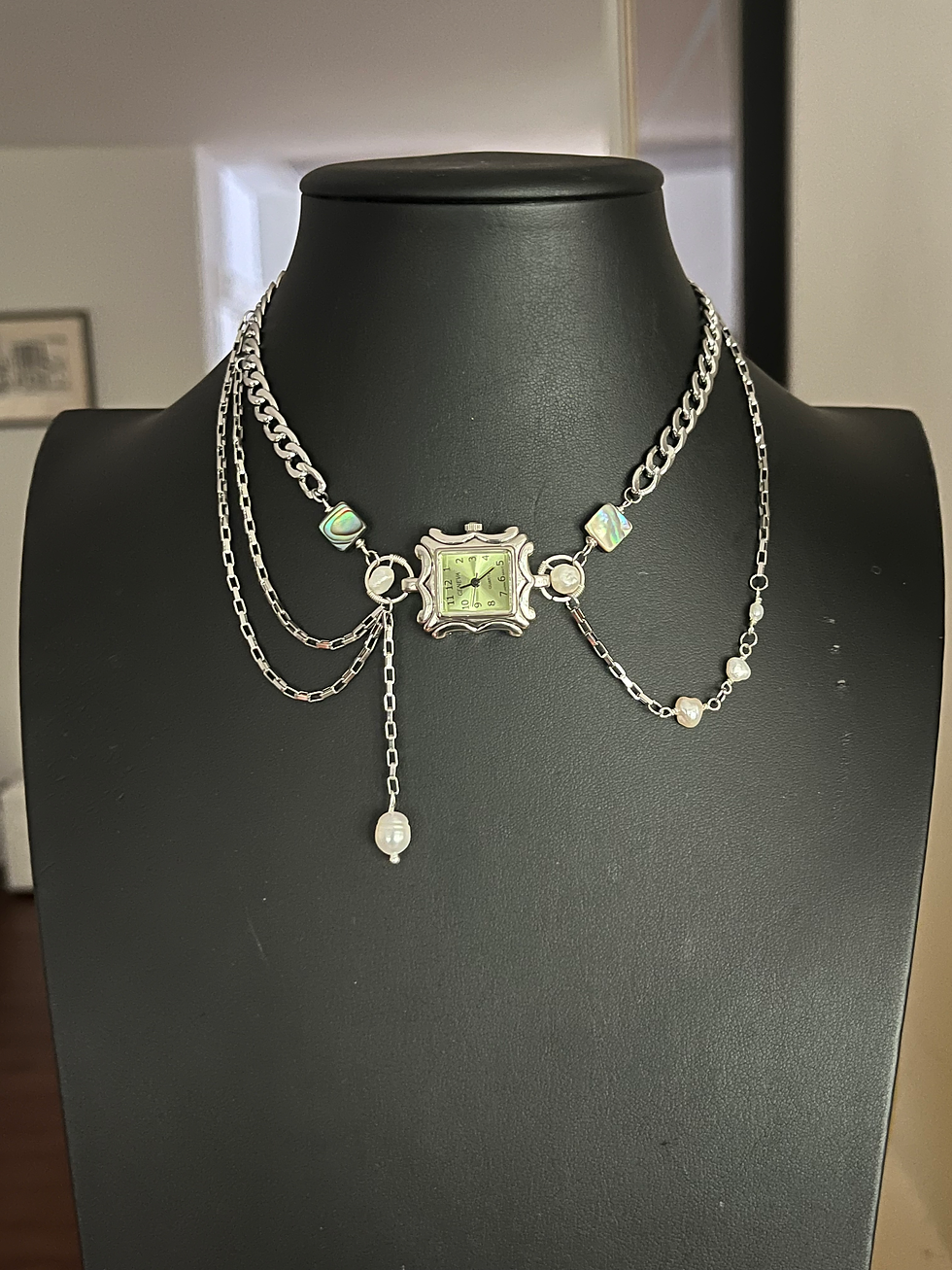 Thumbnail: Watch Necklace with pearls in green 