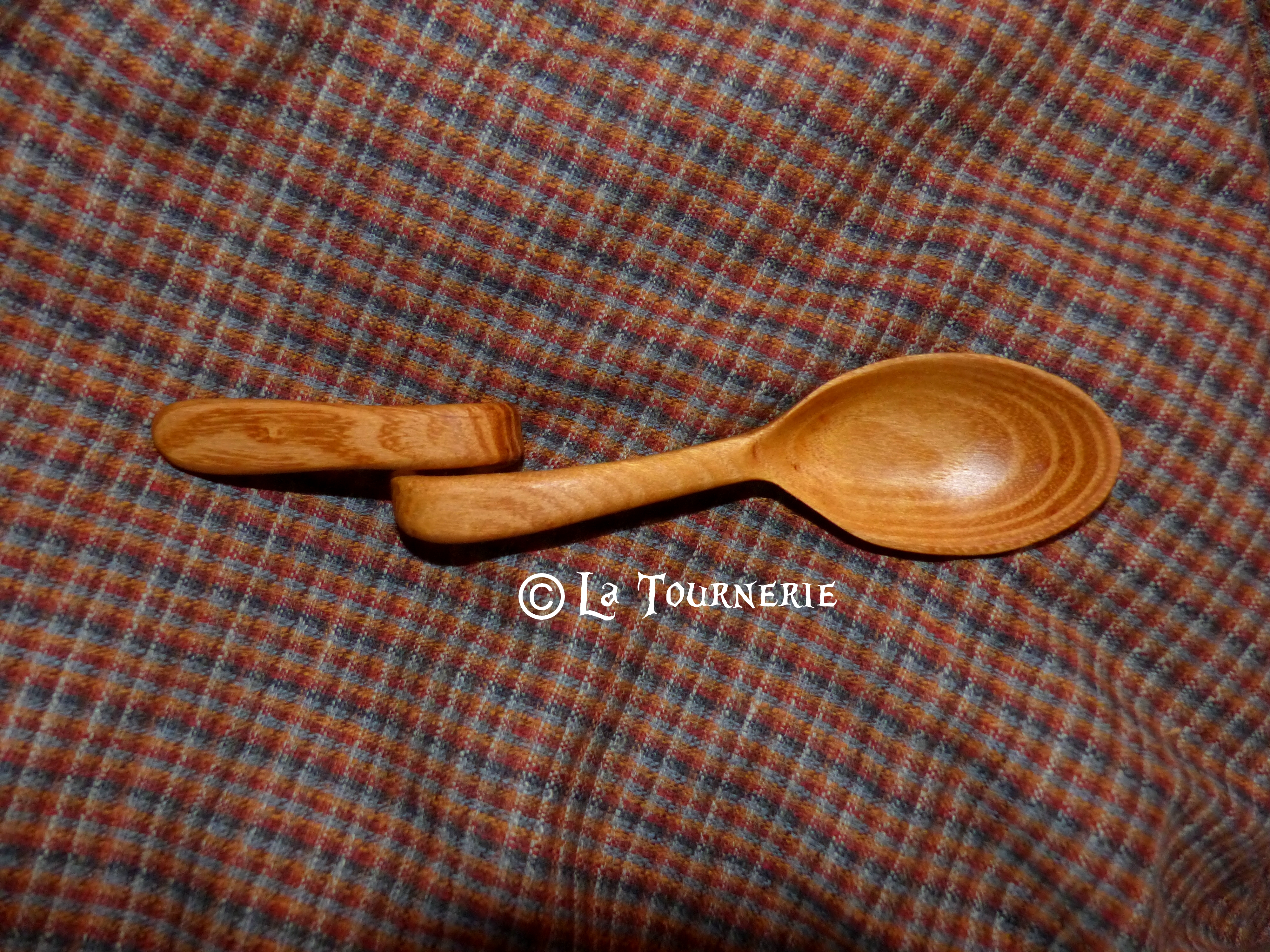 Cuillère "Courbe" en bois - Sculptée