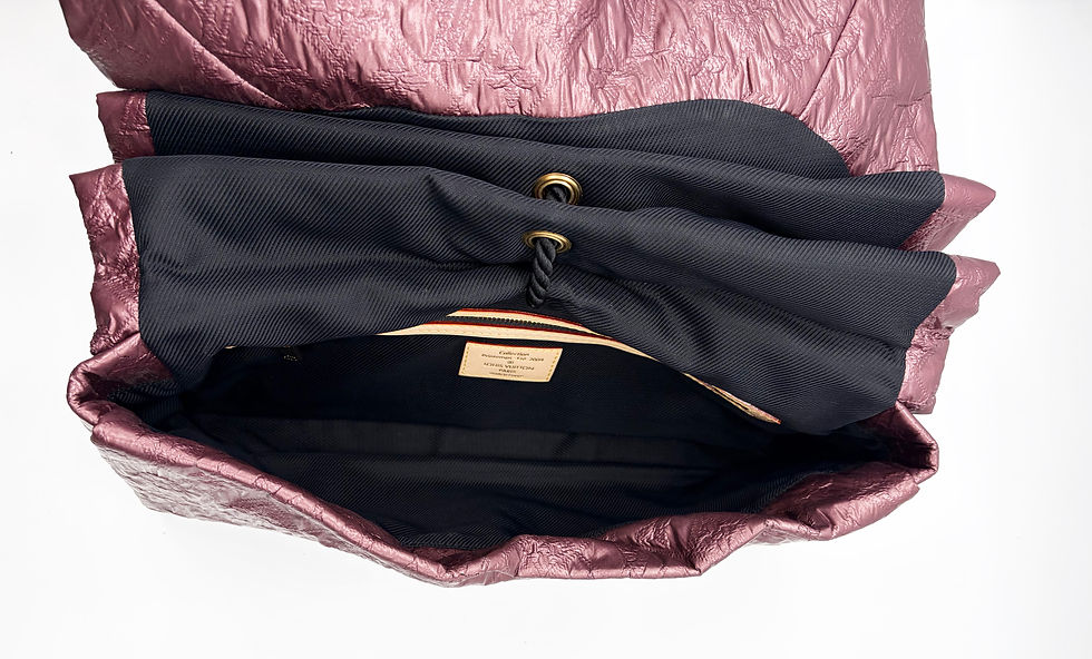 Thumbnail: LOUIS VUITTON AFRICAN QUEEN MARY