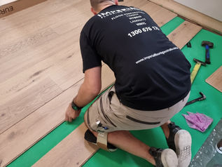 How to install a floating floor engineered timber floor?