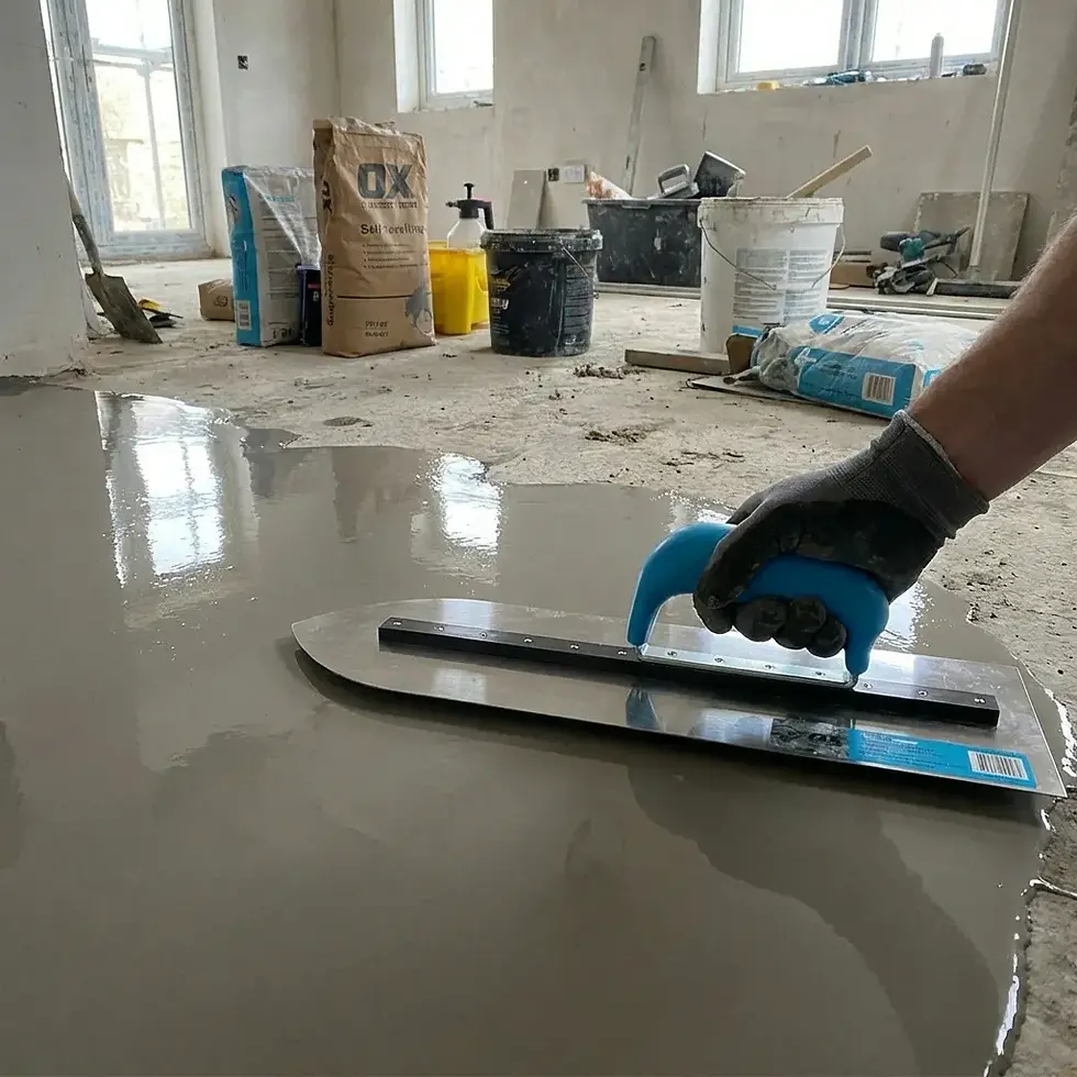 Hand trowel for floor self leveller