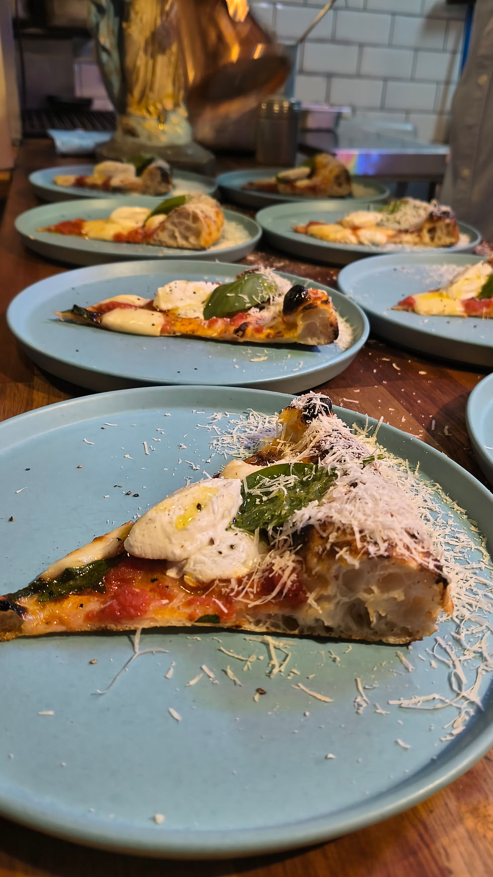 Bonezinho pra trás: pizza com história