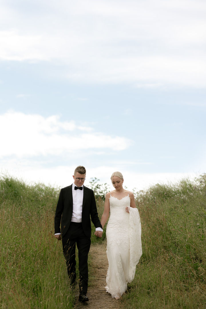 Hääpari Suomenlinnassa