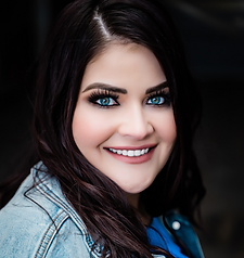 Ashley Streight Headshot.png