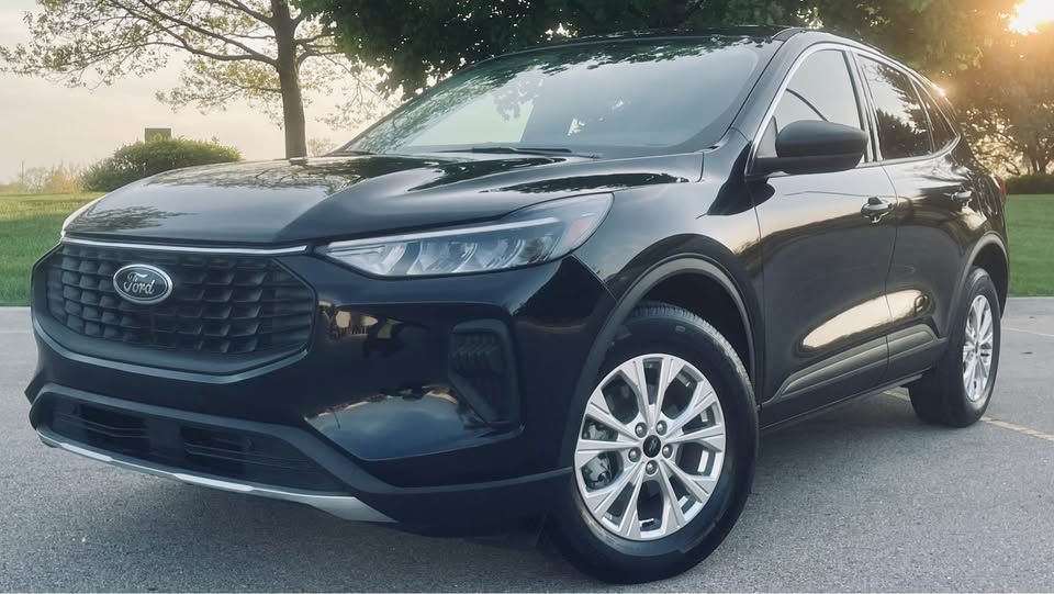 Thumbnail: 2023 Ford escape Active