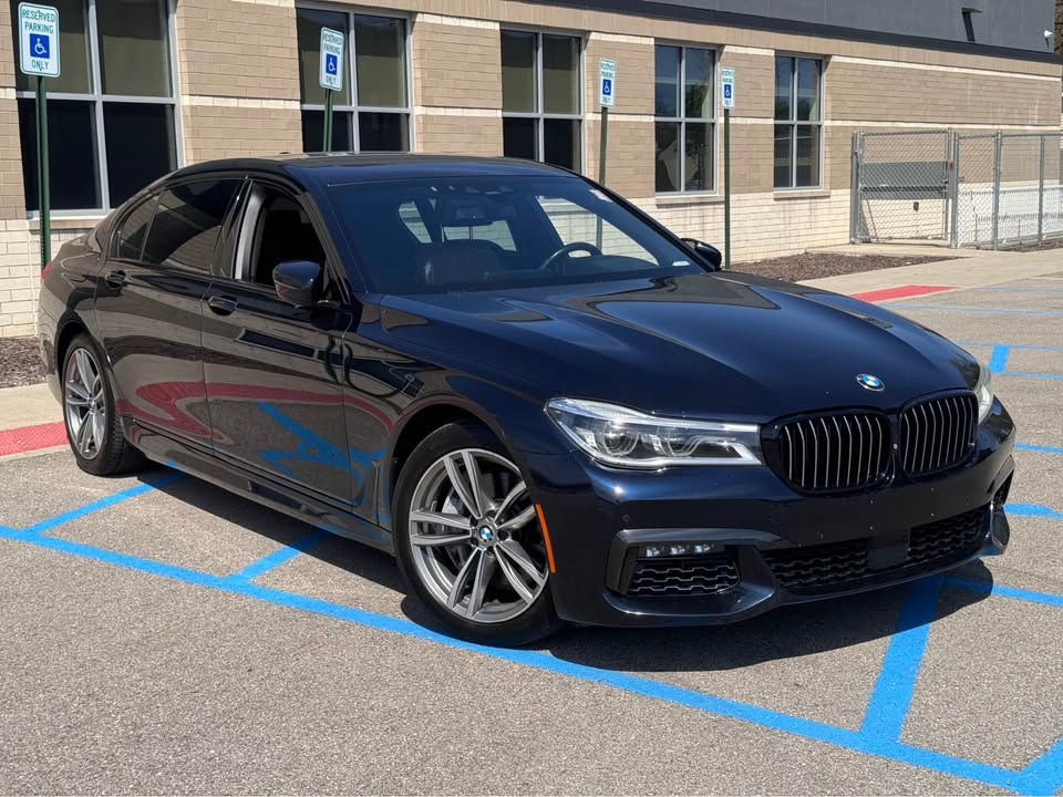 Thumbnail: 2017 BMW 750XI