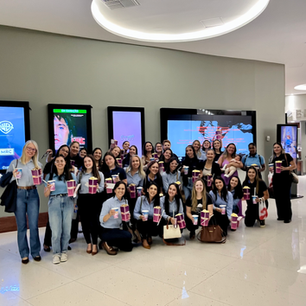 Ferrovia Tereza Cristina leva colaboradoras ao cinema em comemoração ao Dia da Mulher