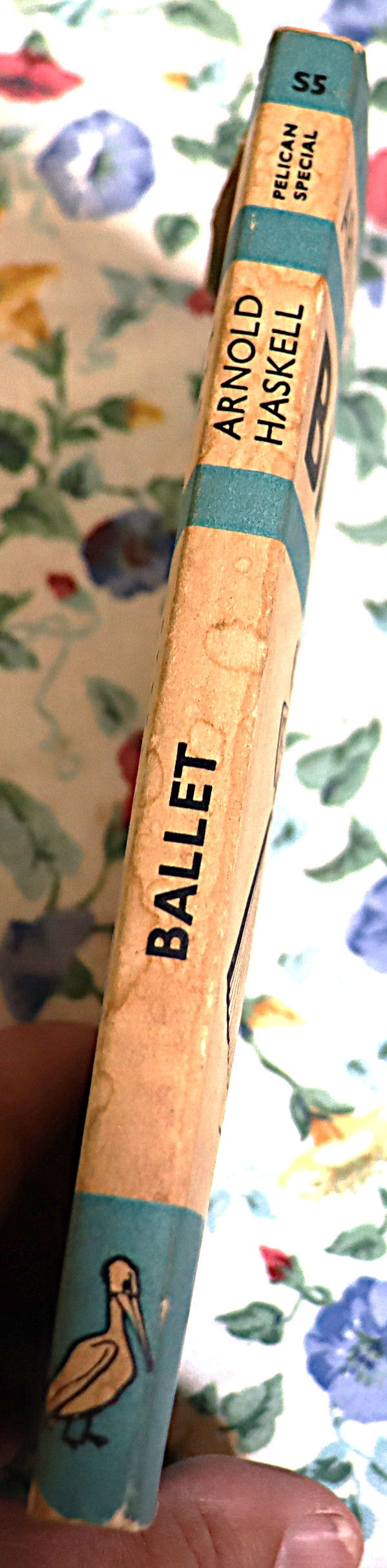 Thumbnail: Ballet by Arnold Haskell  Printed by Hazell, Watson, and Viney London Penguin Bo
