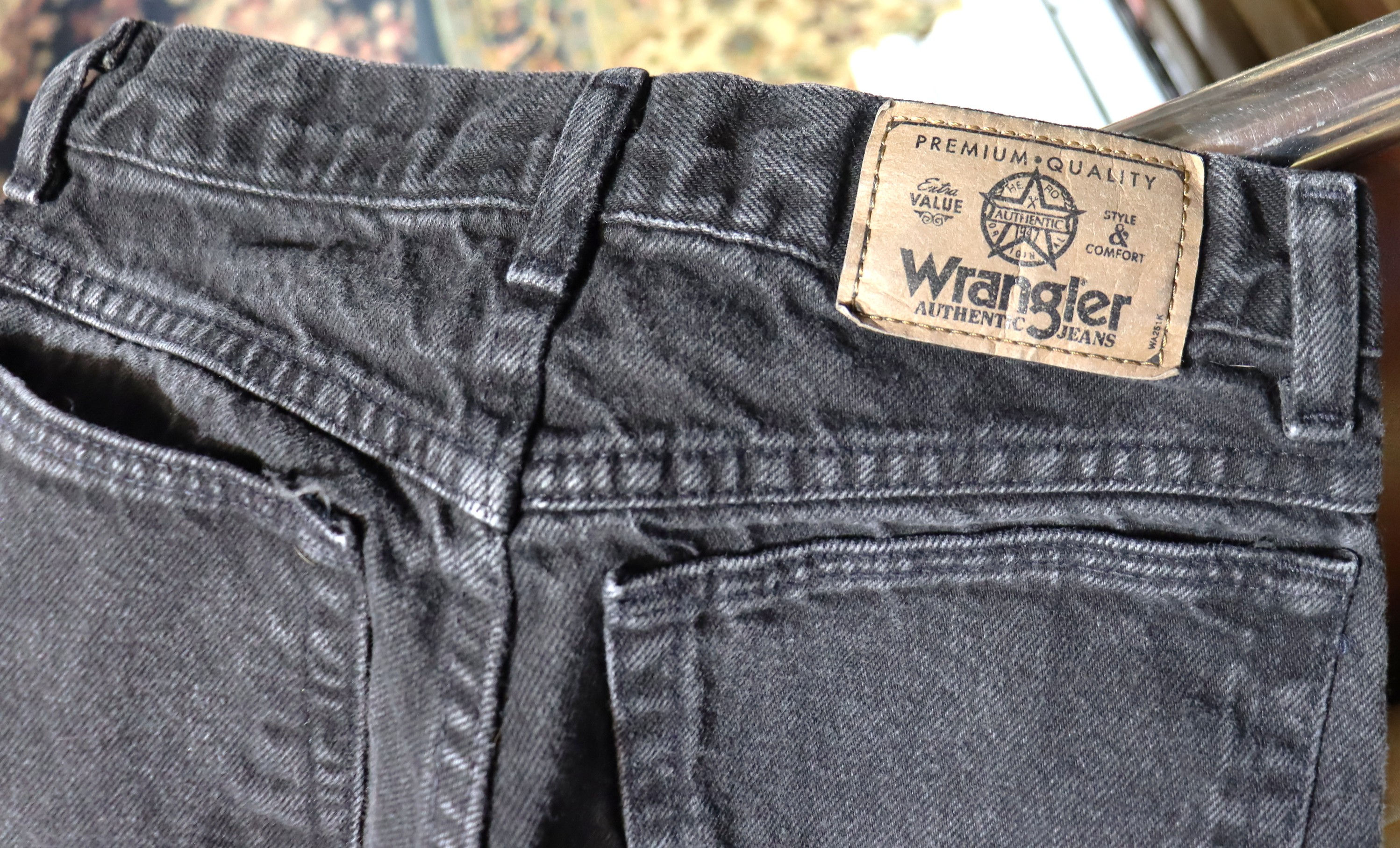 Vintage Wrangler Authentic 1947 jeans12 regular made in the Costa Rica