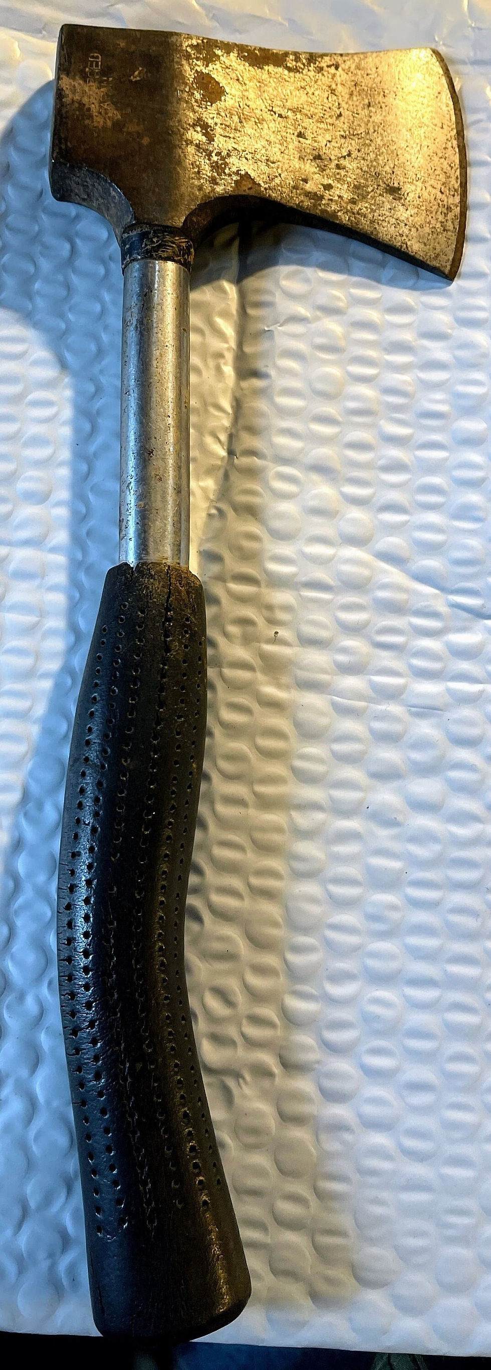 Thumbnail: Vintage Globemaster hatchet