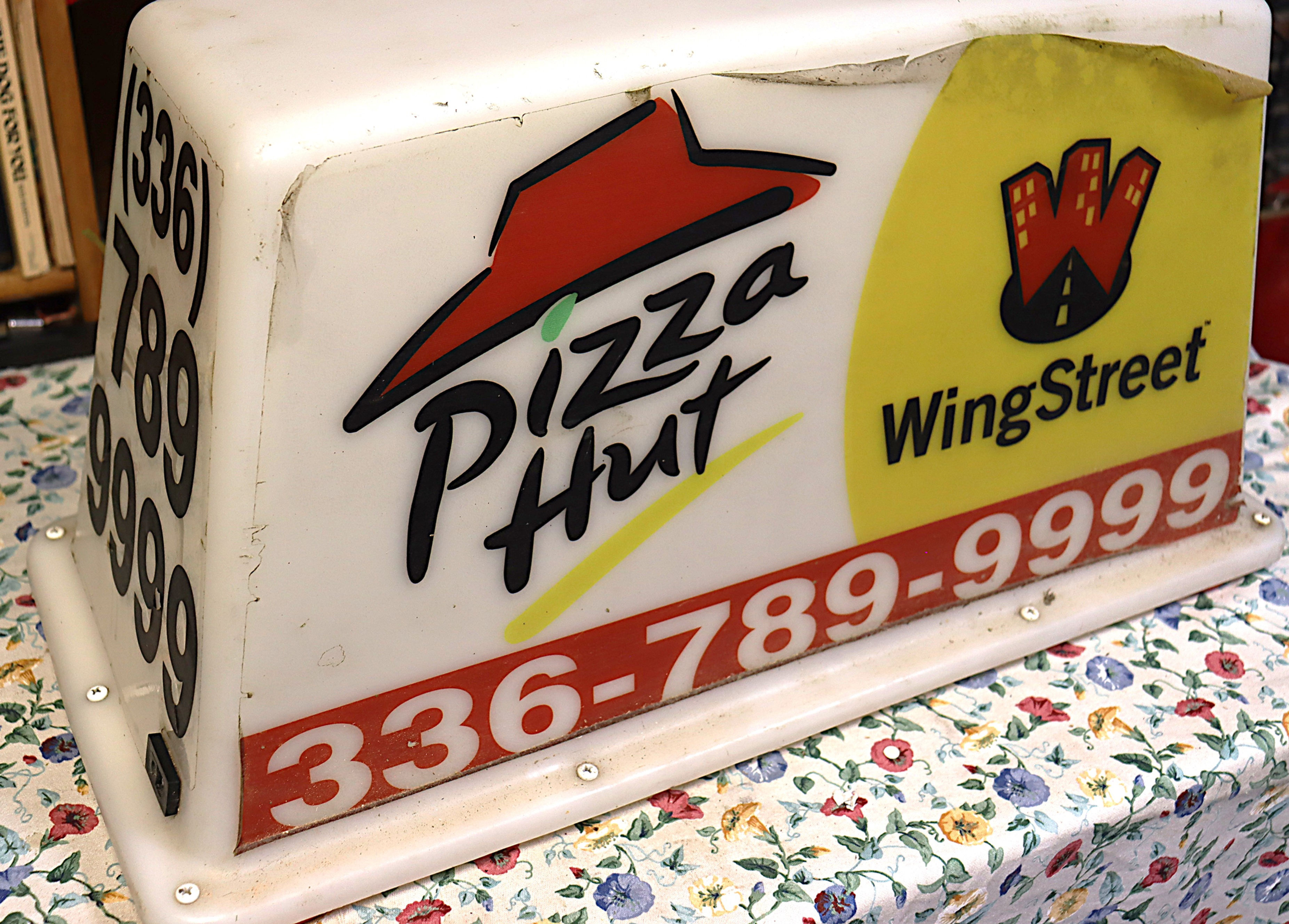 Vintage auto topper for Pizza Hut from Mount Airy NC (Mayberry) 22 by 12 by 10