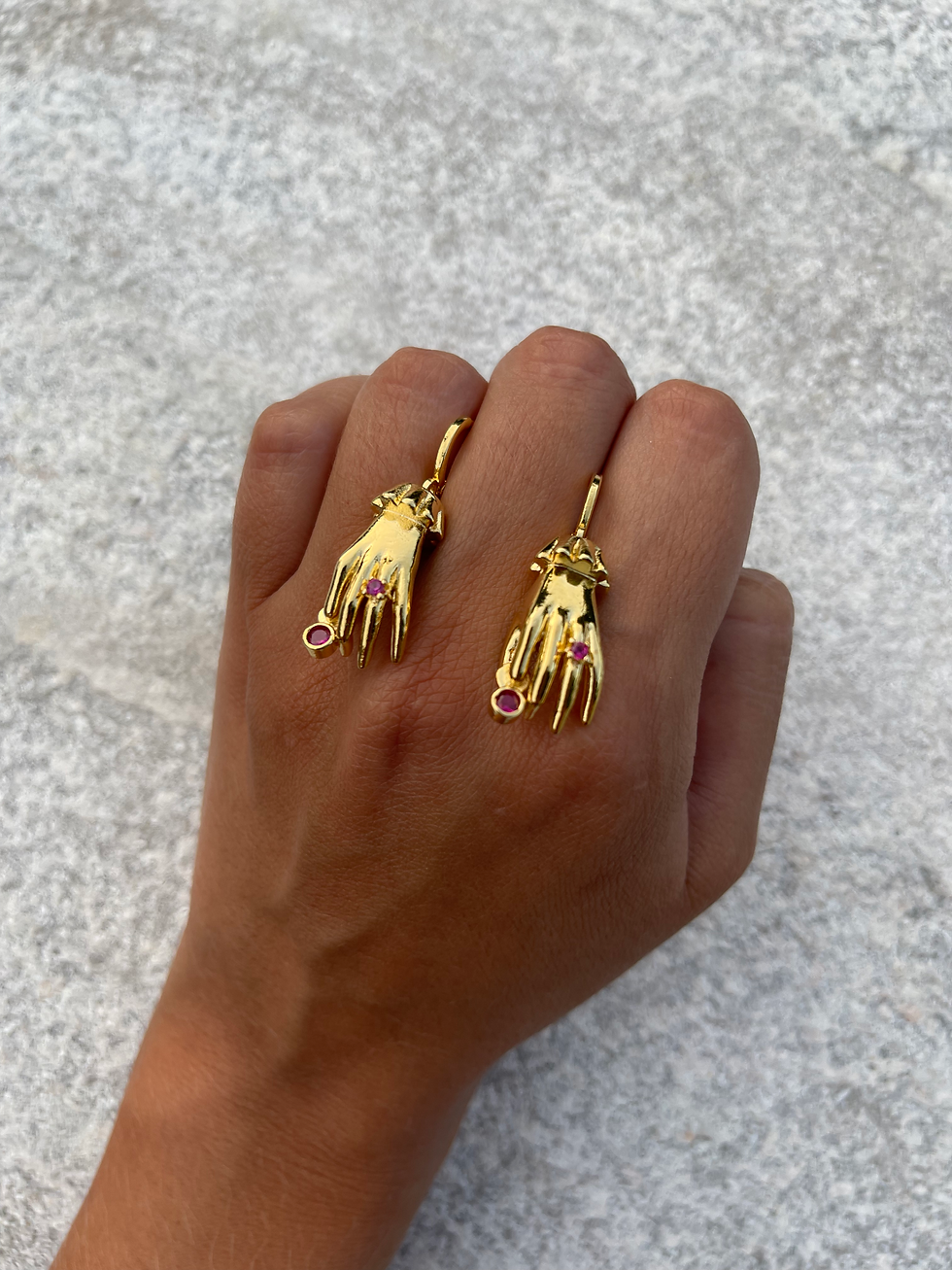 MINI ARGOLA ASTRO PEDRA RUBI OURO 18K