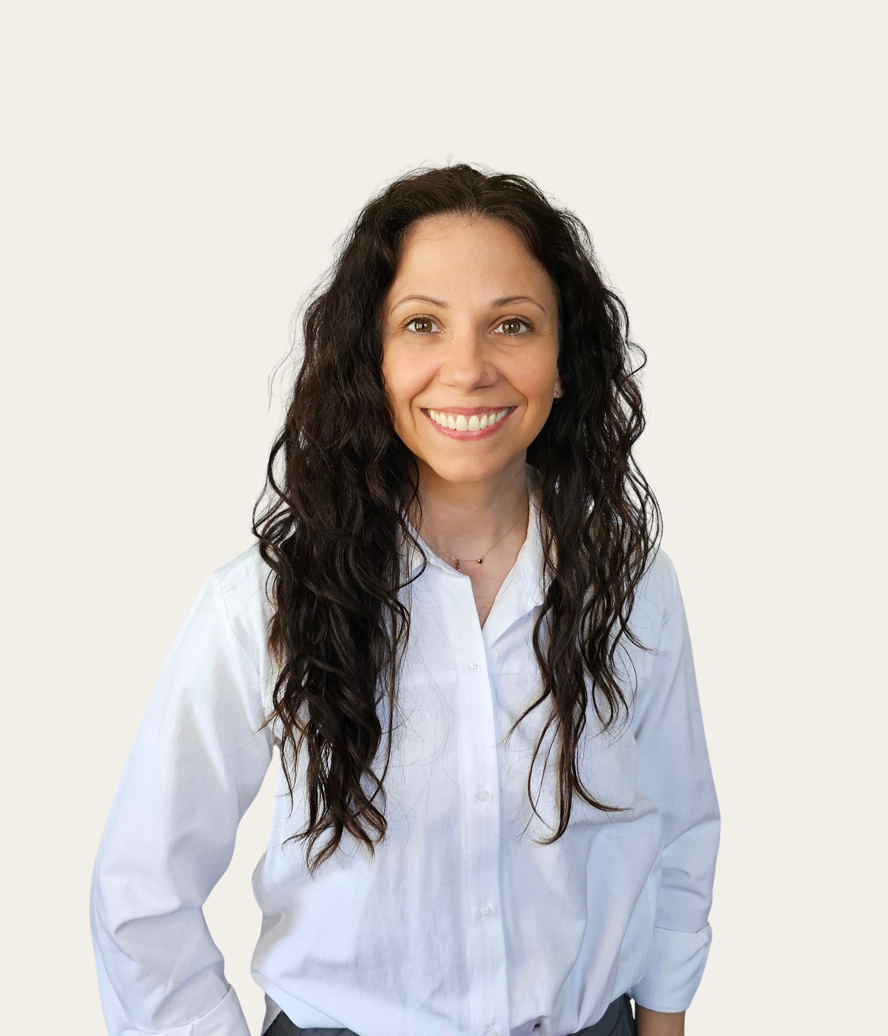 SarahdeSchiffert-Headshot.png