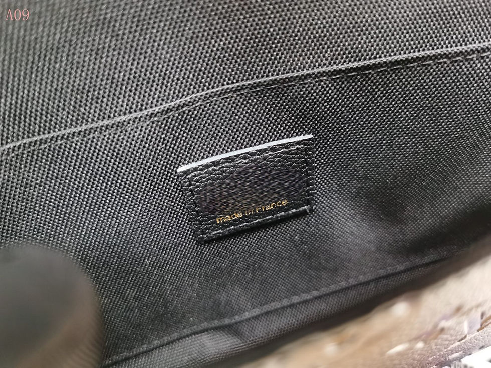 Thumbnail: Luxury Monogram Women’s Wallet Bag: Refined Noir Collection, Elevated Style