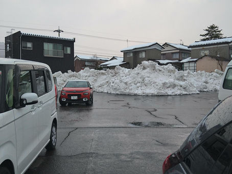 スキージャムより10k下の駐車場で
