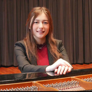Momoko Hoffman