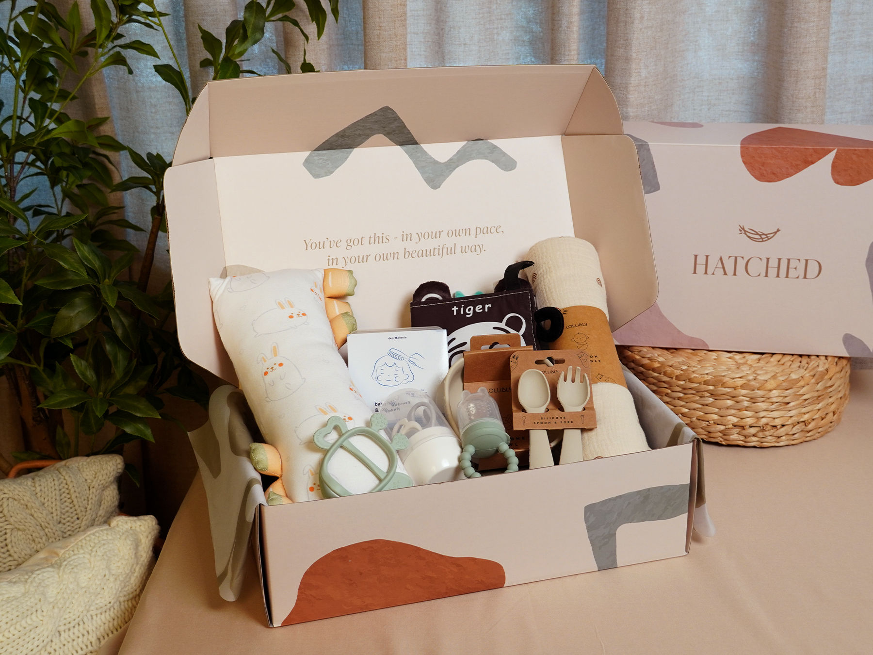 Welcome To The World Baby Gift Set