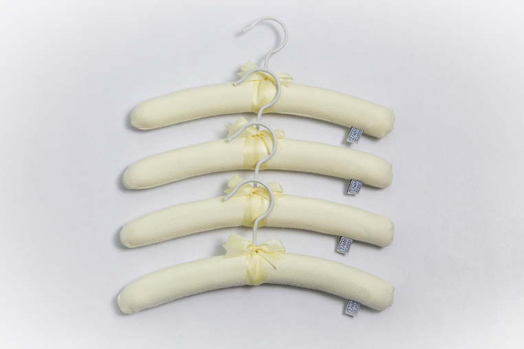 Kit Cabide fustão bege