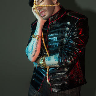 Hunter, The Dynamite Act We All Needed For 2018!